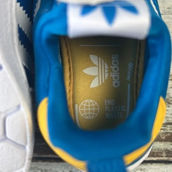 Adidas Superstar 360 Shoes Blue, White and Yellow Donald Duck Theme Size 4K.
