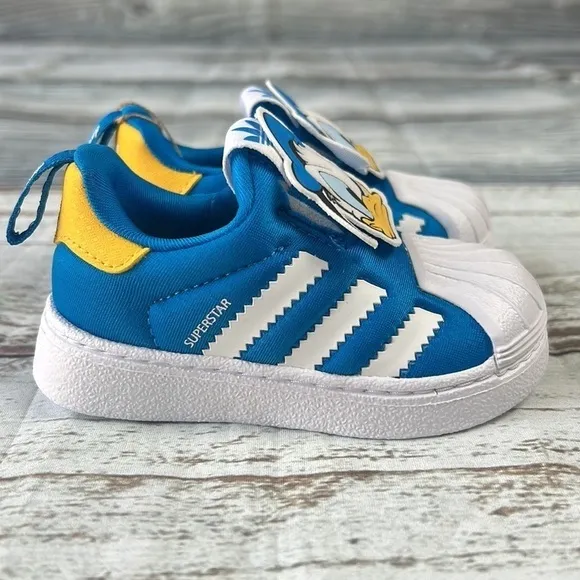 Adidas Superstar 360 Shoes Blue, White and Yellow Donald Duck Theme Size 4K.