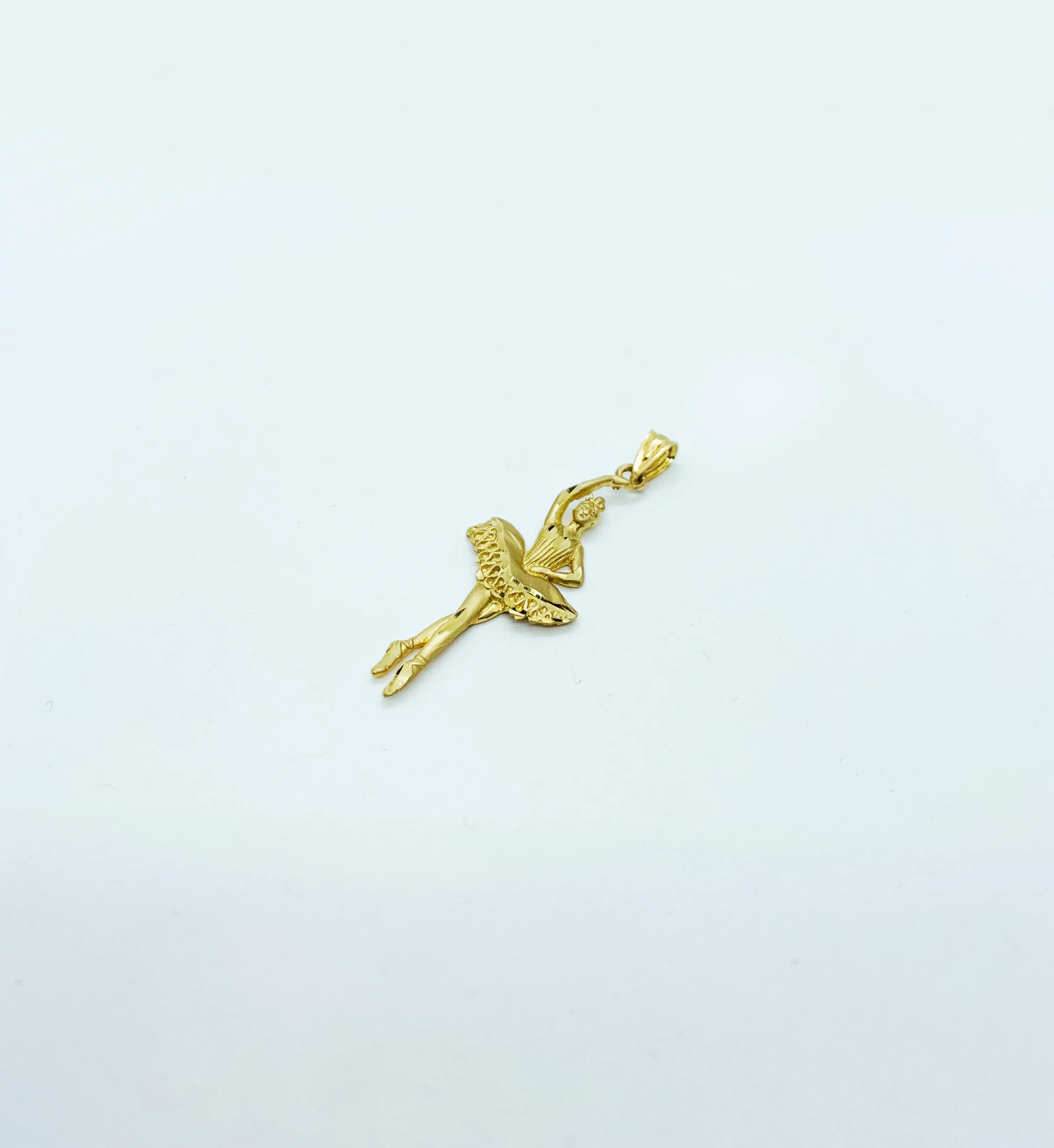 Ballerina Diamond Cut Pendant (14K).