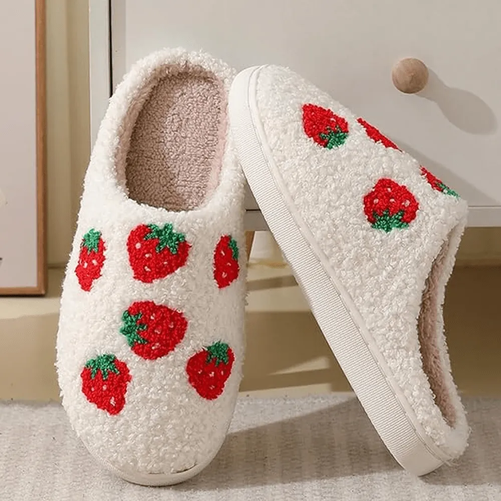 Cute & Comfy Strawberry Pattern Cozy Slippers