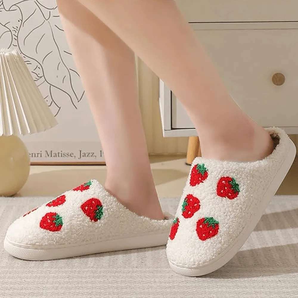 Cute & Comfy Strawberry Pattern Cozy Slippers