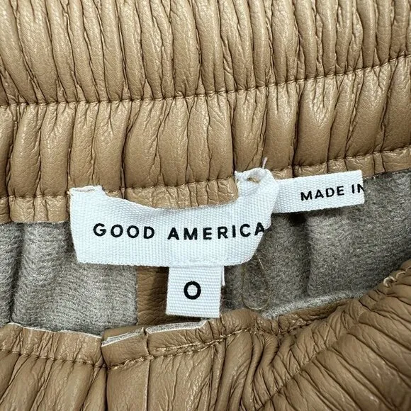 Good American Better Than Leather Short in Warm Caramel Tan Women's 0 XS
