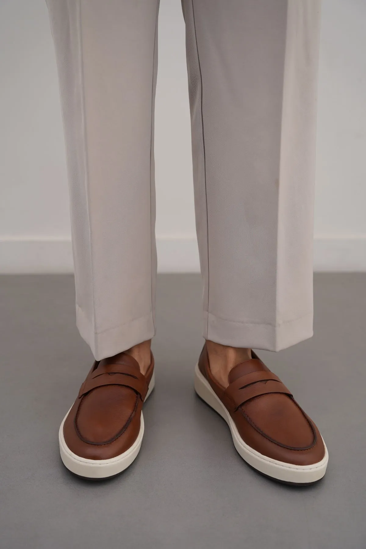 LEATHER SLIP-ON LOAFERS