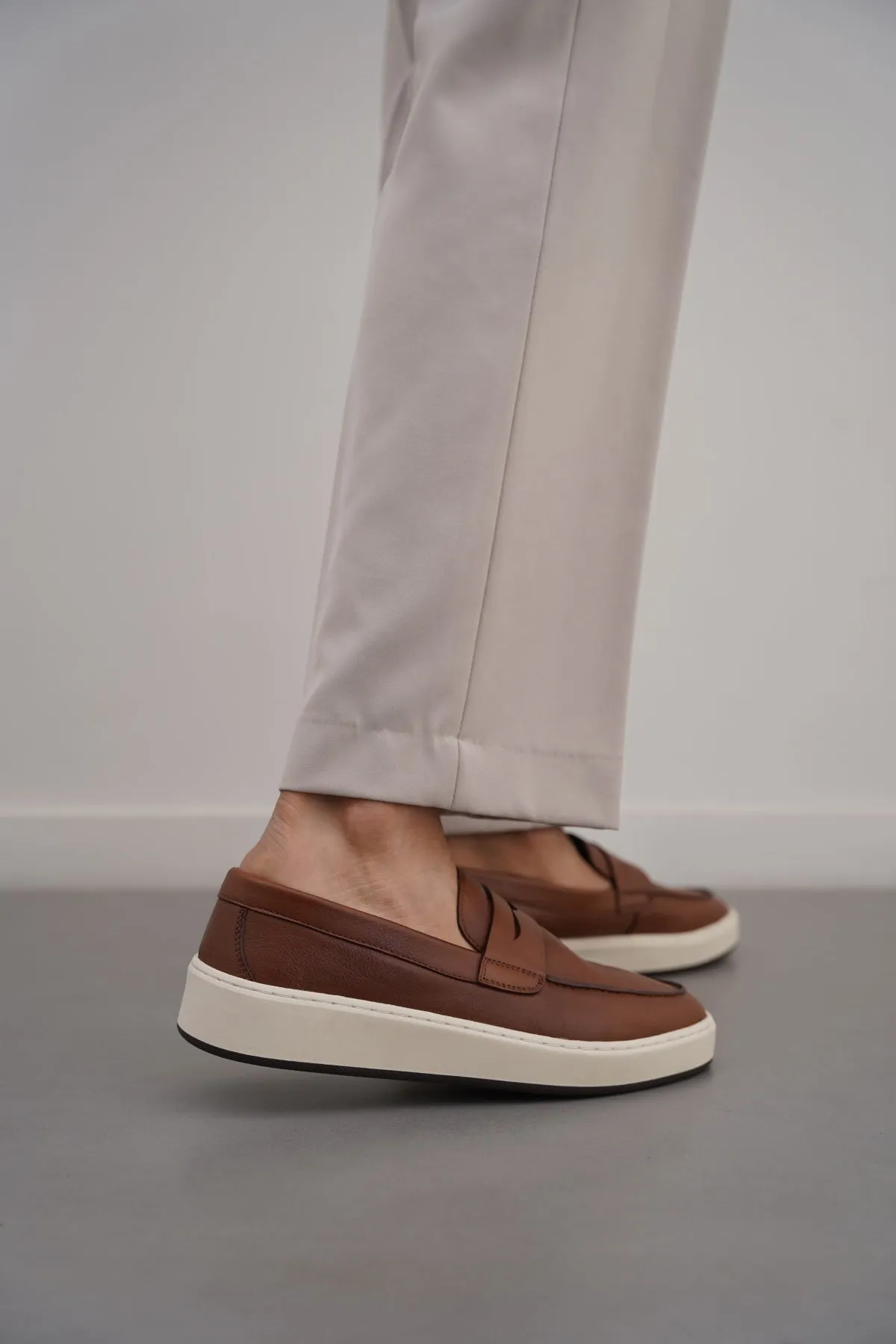 LEATHER SLIP-ON LOAFERS