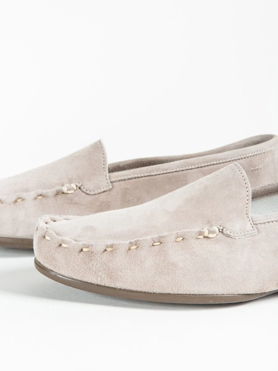 moccasin - dusty