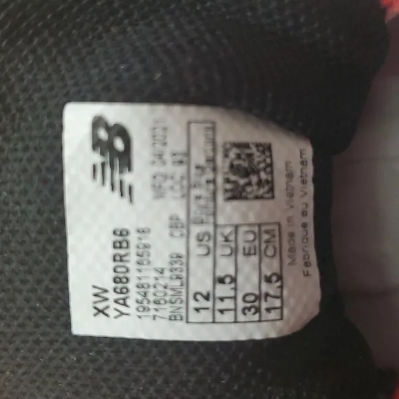 NIB 12 X-Wide Little Boys, 680 V6 Velcro Hook &amp; Loop Running Shoe by New Balance