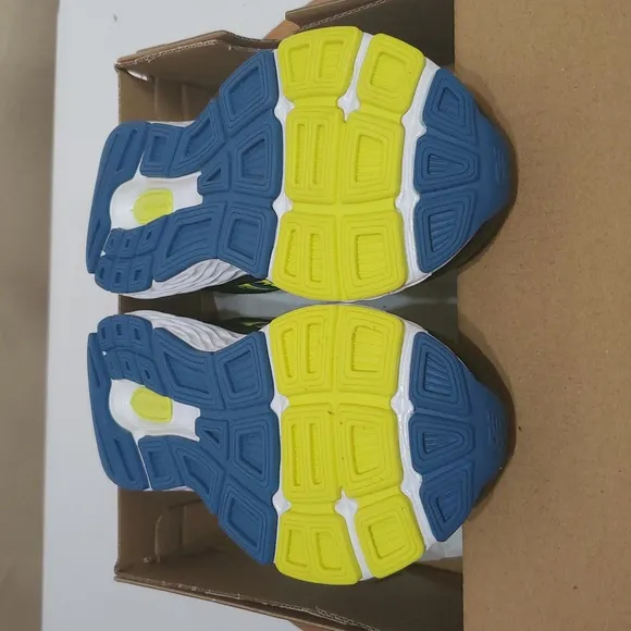 NIB 12 X-Wide Little Boys, 680 V6 Velcro Hook &amp; Loop Running Shoe by New Balance