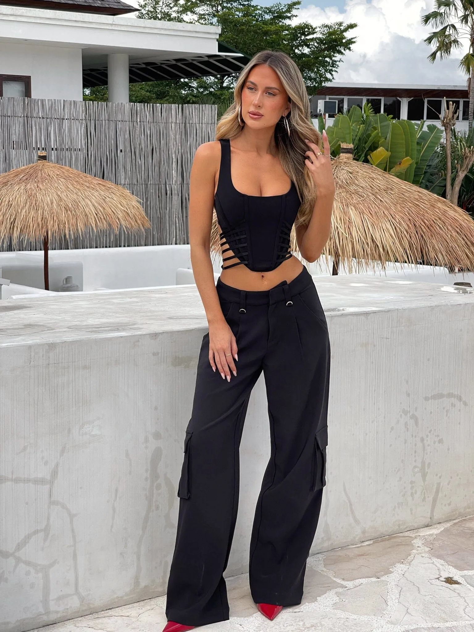 REVEL TOP BLACK