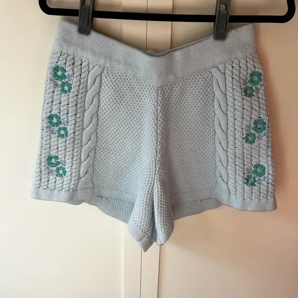 Sabo Women’s Knit‎ Blue Embroidered Shorts Blue Size Medium / 6