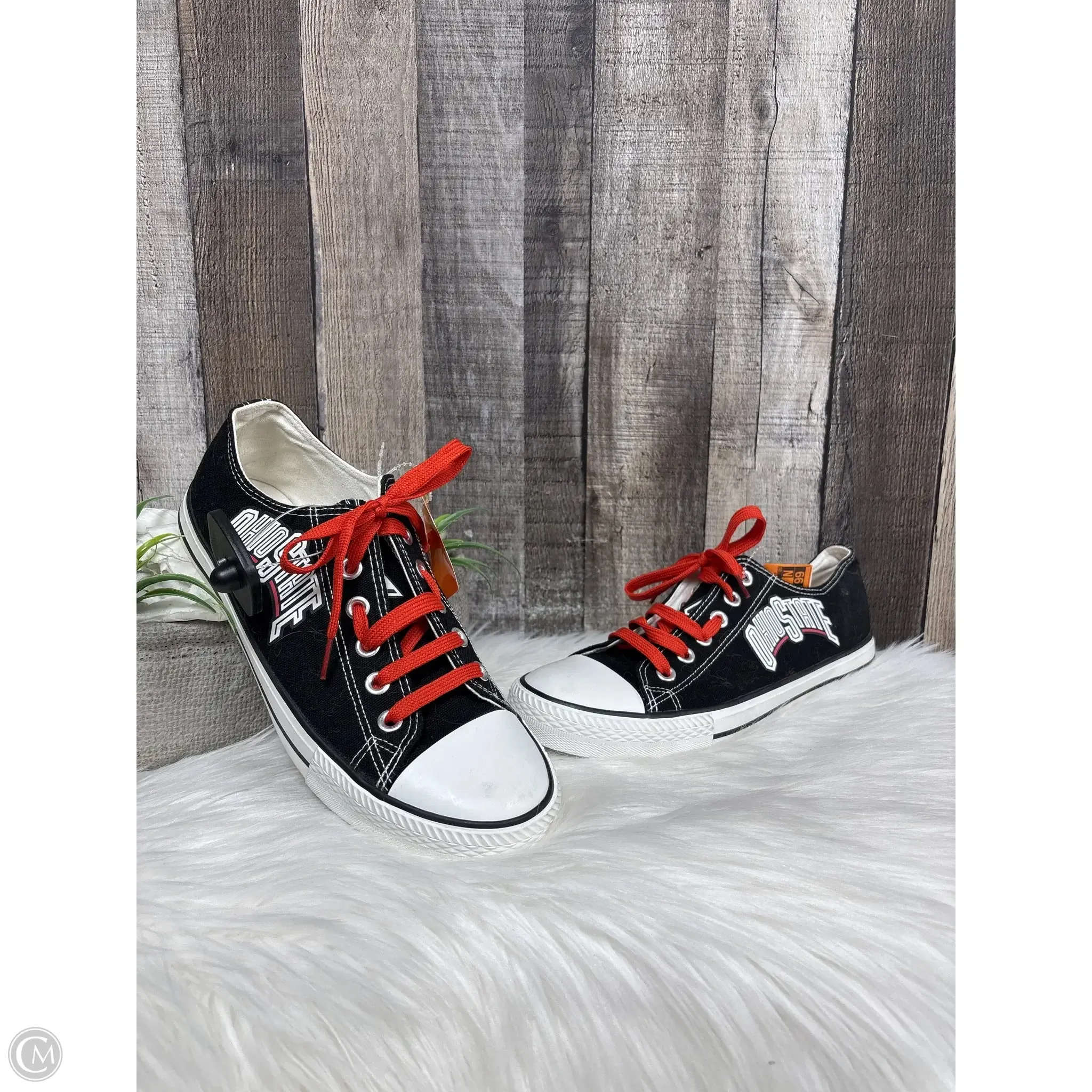 Shoes Sneakers By Cmf In Black, Size: 11.5