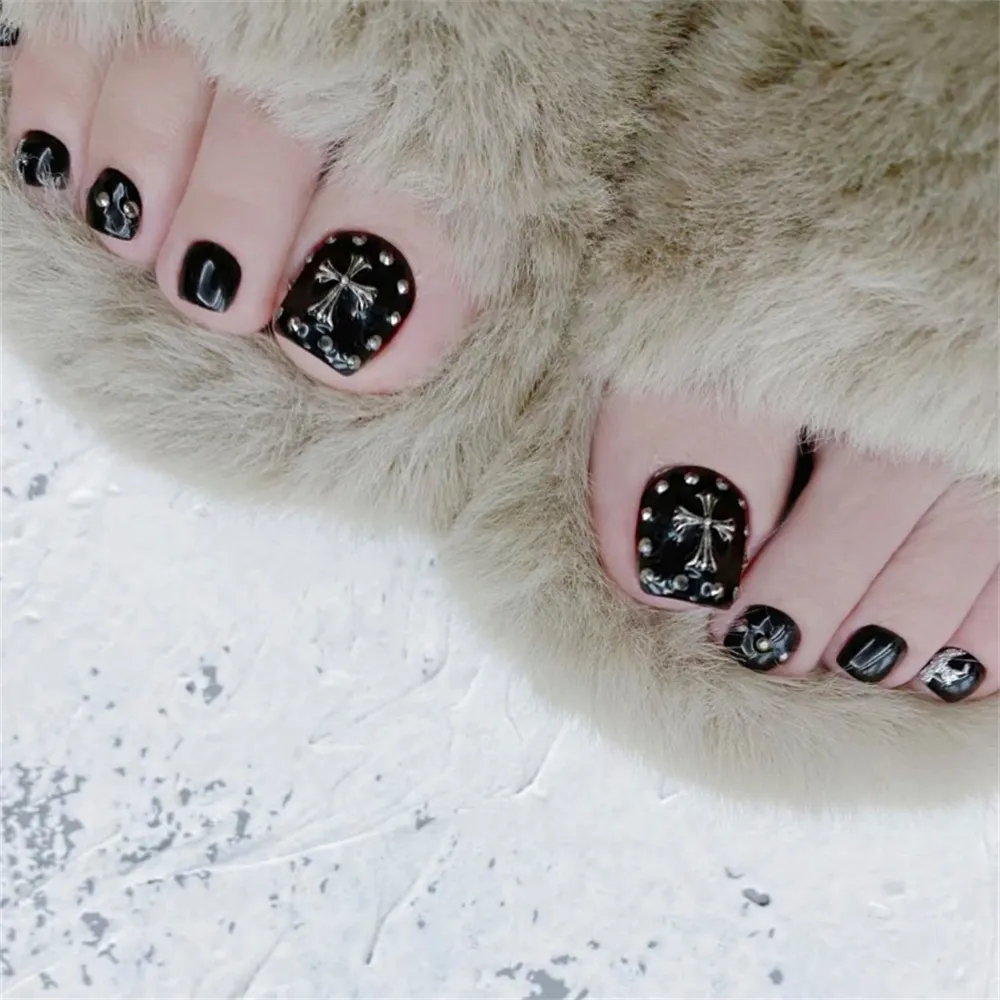 Square Toe Mine Black Cross