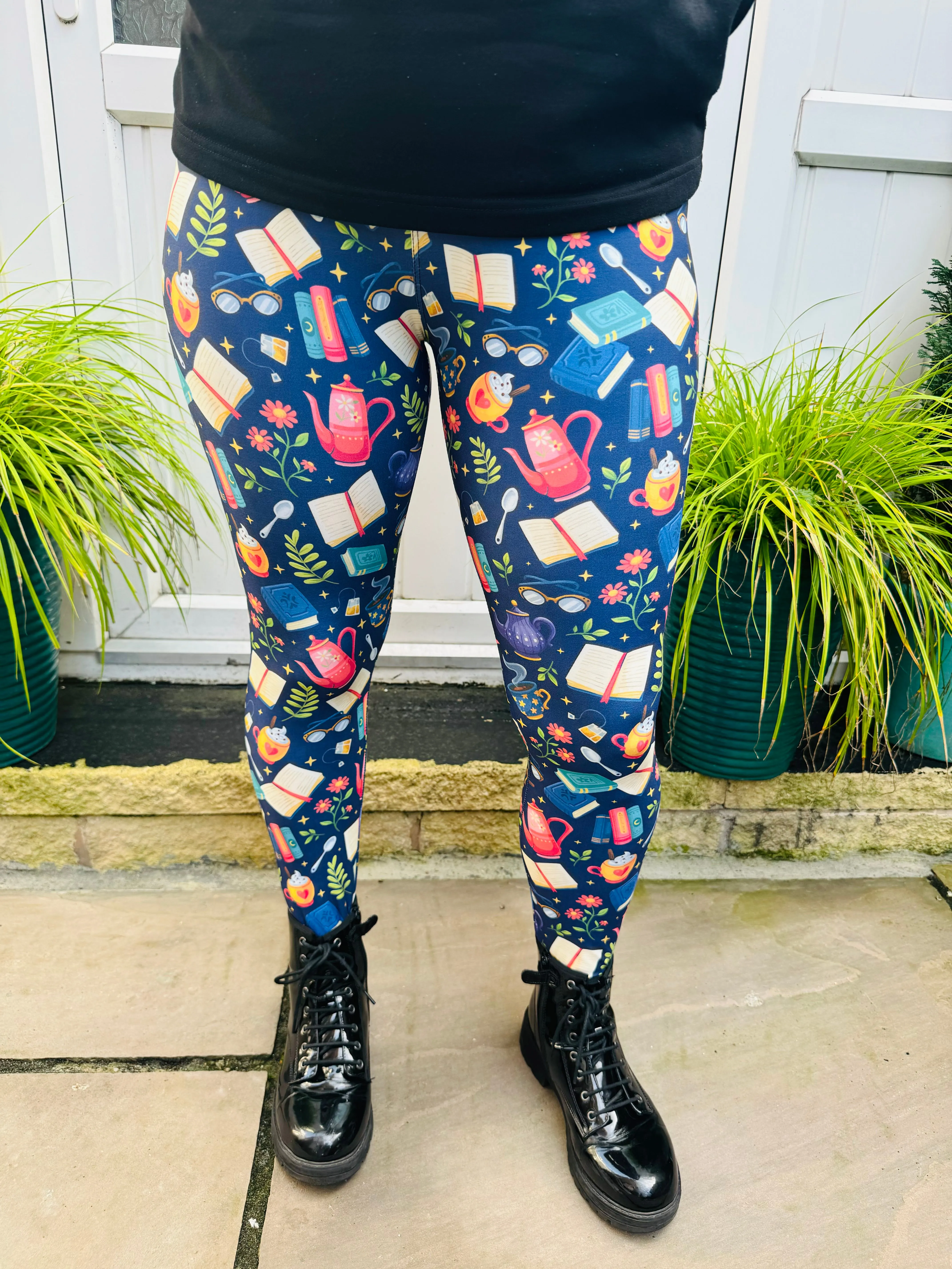 Tomes and Tea CASUAL Leggings